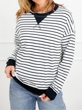 NWT🖤Zenana Striped Cotton Blend Pullover Black/white